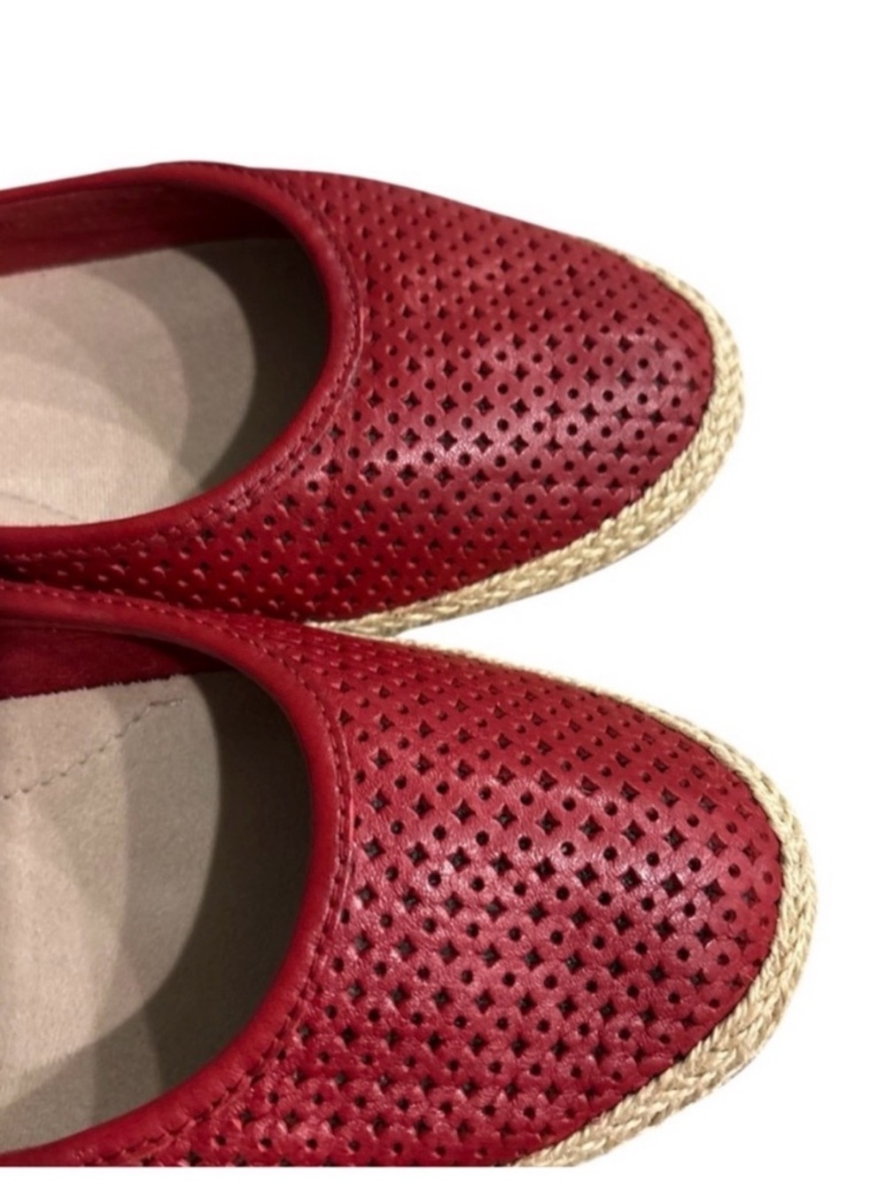 Clark’s Collection Danelly Adira Women’s Red Perforated Slip-On Espadrille Flats - Picture 4 of 9